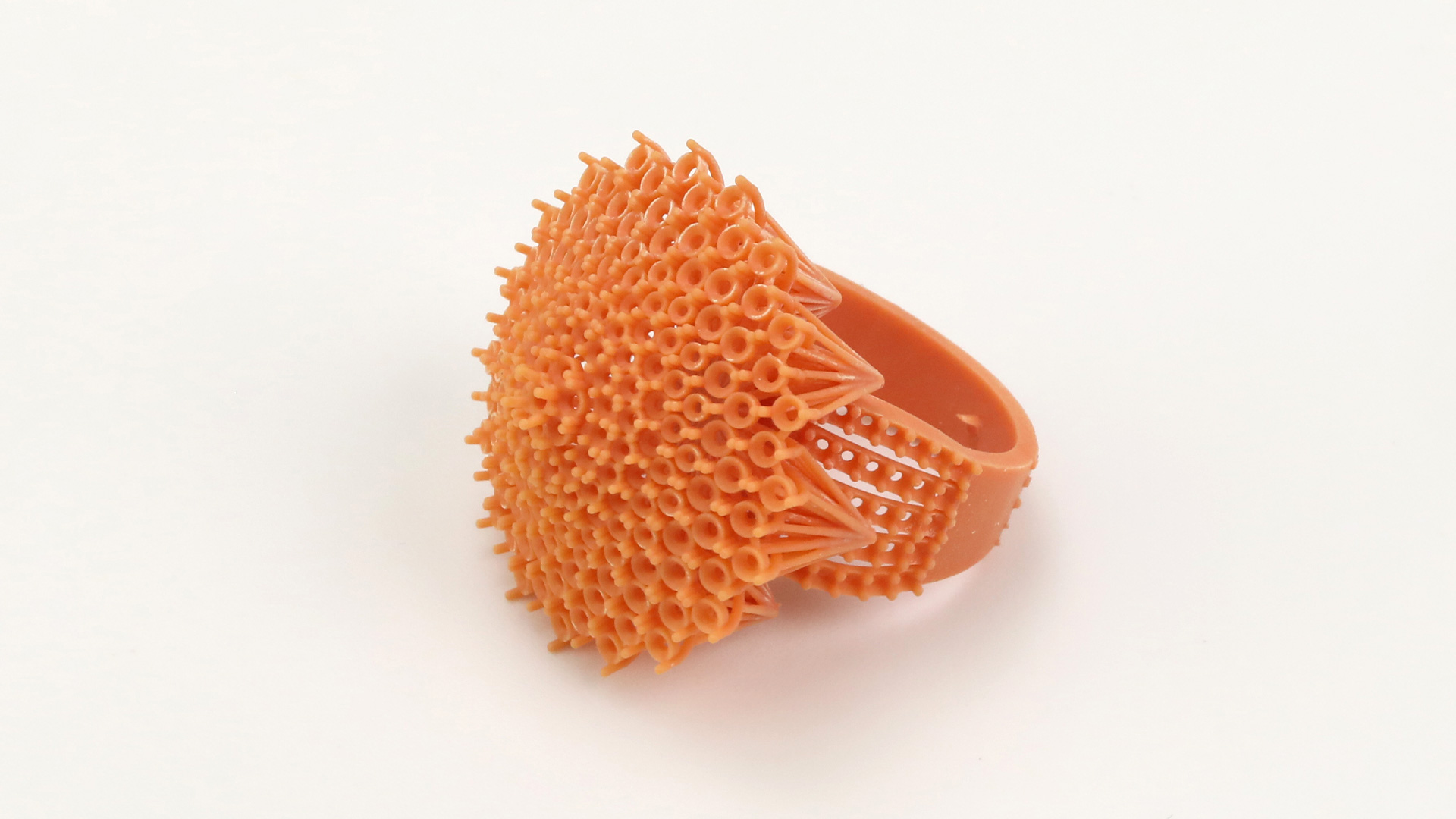 What is the process of printing jewelry with a jewelry 3D printer?